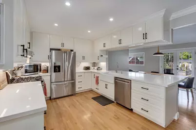 230 S Hartson Street, Napa, CA 94559 - Photo 7