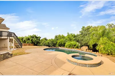 2136 Vineyard Hills Court, Vacaville, CA 95688 - Photo 69