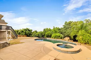 2136 Vineyard Hills Ct, Vacaville, CA 95688 - Photo 69