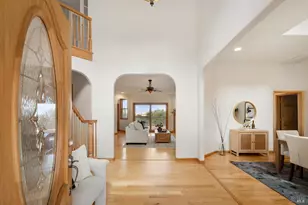 2136 Vineyard Hills Ct, Vacaville, CA 95688 - Photo 9