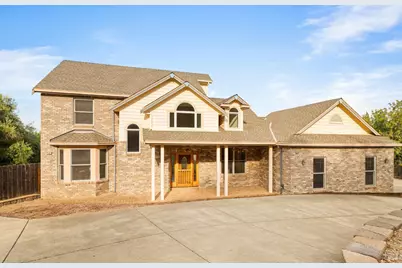 2136 Vineyard Hills Court, Vacaville, CA 95688 - Photo 7