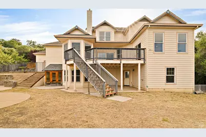 2136 Vineyard Hills Court, Vacaville, CA 95688 - Photo 5