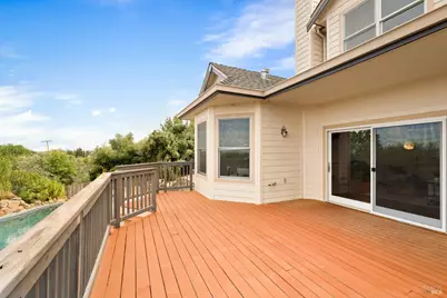 2136 Vineyard Hills Court, Vacaville, CA 95688 - Photo 65