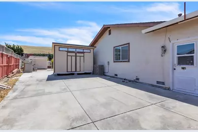 753 Castlewood Court, Fairfield, CA 94534 - Photo 31