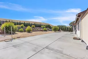 753 Castlewood Ct, Fairfield, CA 94534 - Photo 29