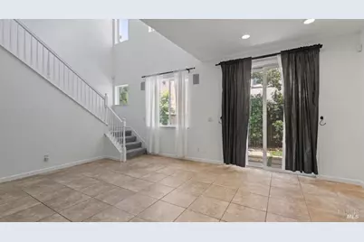 361 Gabiano Court, Vacaville, CA 95687 - Photo 5