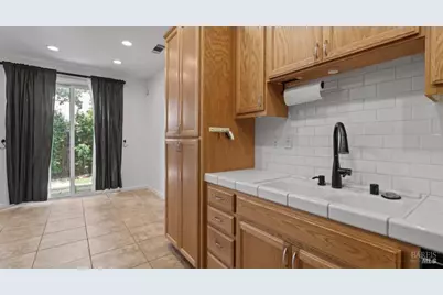 361 Gabiano Court, Vacaville, CA 95687 - Photo 9
