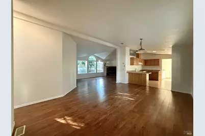 57 Yosemite Road, San Rafael, CA 94903 - Photo 9