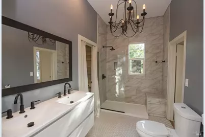 300 W 8th Street, Santa Rosa, CA 95401 - Photo 15