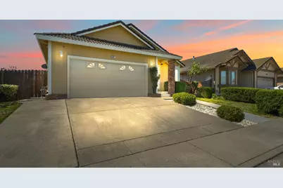 939 E Atlantic Avenue, Fairfield, CA 94533 - Photo 1