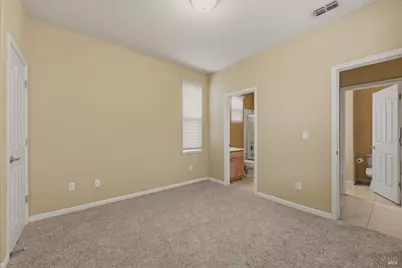 421 Bettona Way, American Canyon, CA 94503 - Photo 11