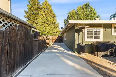 613 N Adams Street, Dixon, CA 95620 - Photo 31