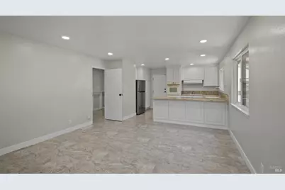 450 Mountain View Drive, Martinez, CA 94553 - Photo 17