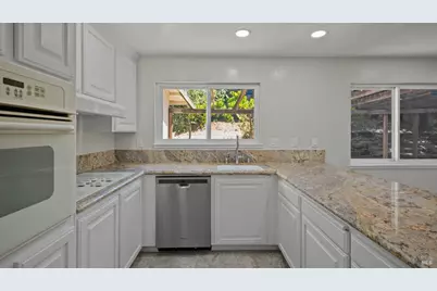 450 Mountain View Drive, Martinez, CA 94553 - Photo 19