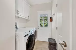 32 Springhill Ct, Santa Rosa, CA 95409 - Photo 25