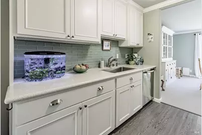 112 Surrey Lane, San Rafael, CA 94903 - Photo 7