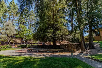 112 Surrey Lane, San Rafael, CA 94903 - Photo 23