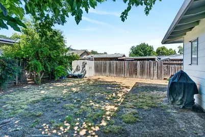 111 S Franklin Street, Cloverdale, CA 95425 - Photo 23