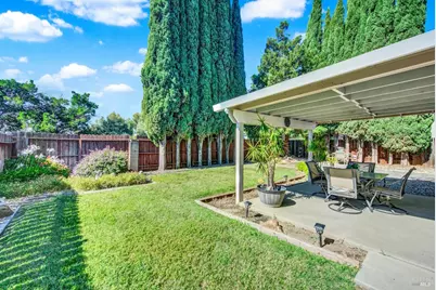 214 Gentry Circle, Vacaville, CA 95687 - Photo 55
