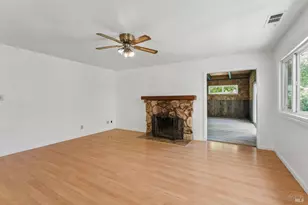 40 Queens Ct, Napa, CA 94558 - Photo 27