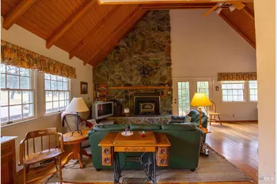 48600 Highway 101 Highway, Laytonville, CA 95454 - Photo 13