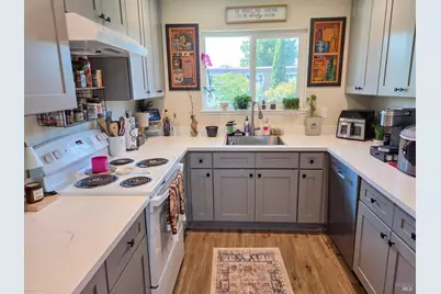 4015 Hoen Avenue, Santa Rosa, CA 95405 - Photo 25