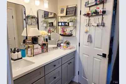 4015 Hoen Avenue, Santa Rosa, CA 95405 - Photo 29