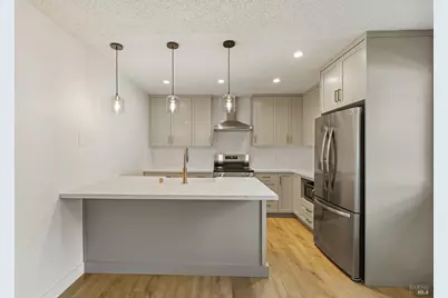36 Lassen Lane, Novato, CA 94947 - Photo 5
