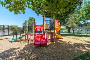 36 Lassen Ln, Novato, CA 94947 - Photo 19