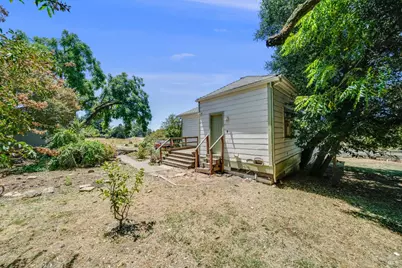 4570 Petaluma Hill Road, Santa Rosa, CA 95404 - Photo 9