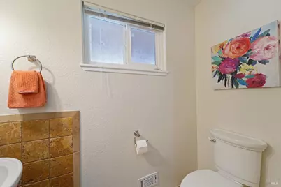 1721 Newburgh Court, Fairfield, CA 94534 - Photo 21