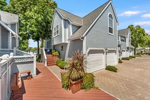 377 E 2nd St, Benicia, CA 94510 - Photo 3