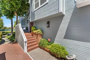377 E 2nd St, Benicia, CA 94510 - Photo 5