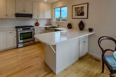 980 S Ely Boulevard, Petaluma, CA 94954 - Photo 7