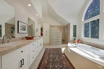 5519 Dry Creek Road, Healdsburg, CA 95448 - Photo 21