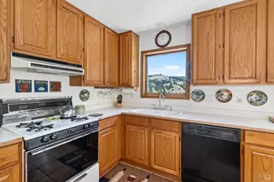 7601 Peachland Rd, Boonville, CA 95415 - Photo 13