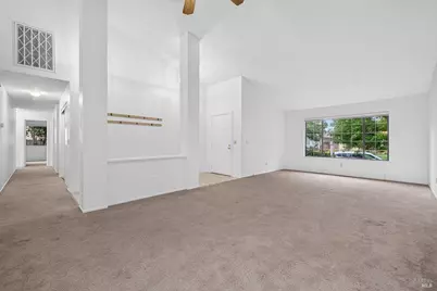 527 Mallory Avenue, Windsor, CA 95492 - Photo 5