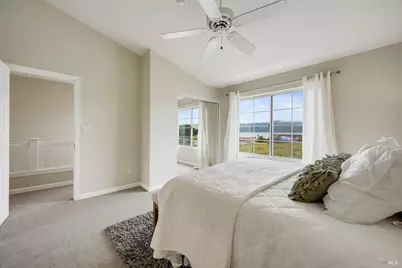 450 E E Street, Benicia, CA 94510 - Photo 29