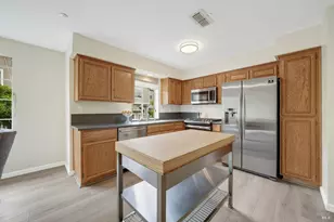 450 E E St, Benicia, CA 94510 - Photo 15
