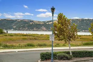 450 E E St, Benicia, CA 94510 - Photo 35