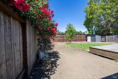1943 Illinois Avenue, Santa Rosa, CA 95401 - Photo 27