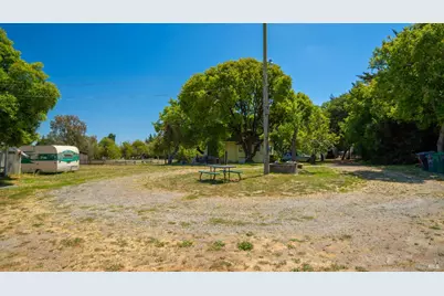 4898 Bodega Avenue, Petaluma, CA 94952 - Photo 33