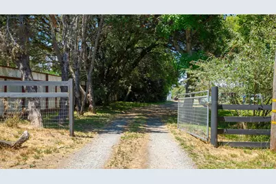 4898 Bodega Avenue, Petaluma, CA 94952 - Photo 27