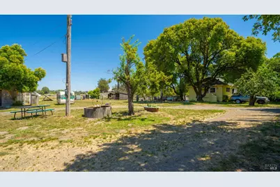 4898 Bodega Avenue, Petaluma, CA 94952 - Photo 31