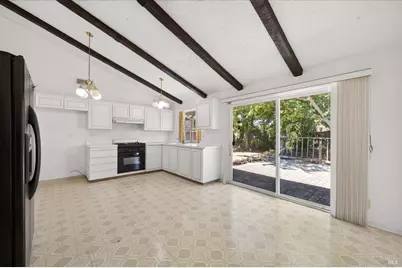 140 Martel Court, Vallejo, CA 94589 - Photo 13