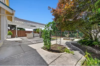 136 Crowpointe Drive, Vallejo, CA 94591 - Photo 29