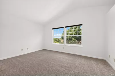 136 Crowpointe Drive, Vallejo, CA 94591 - Photo 21