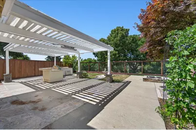 136 Crowpointe Drive, Vallejo, CA 94591 - Photo 31