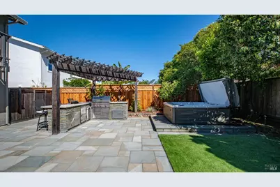 98 Surfwood Circle, San Rafael, CA 94901 - Photo 33