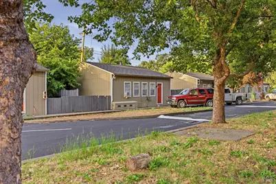 10117 Old Redwood Highway, Windsor, CA 95492 - Photo 11